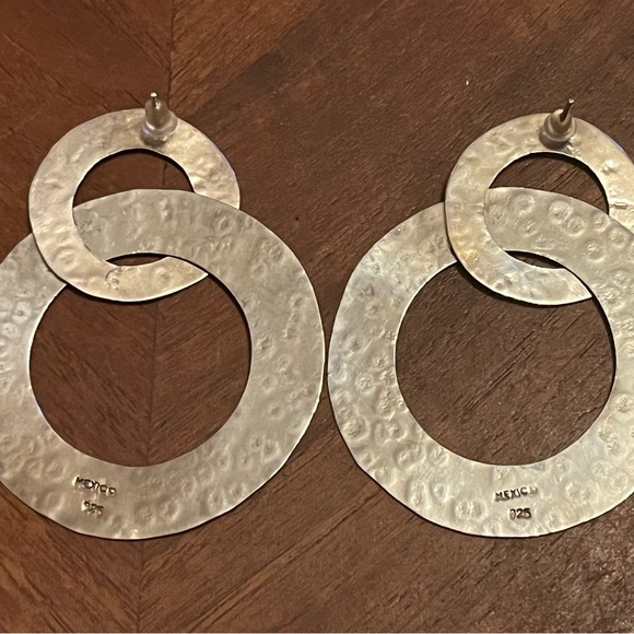 Mod Sterling Silver Hoop Earrings - Picture 5 of 5